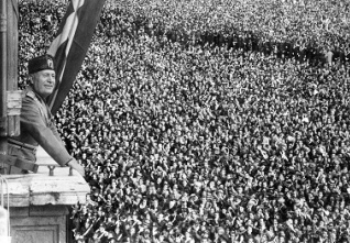 mussolini balkon