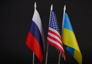 usa russia ukraine flag